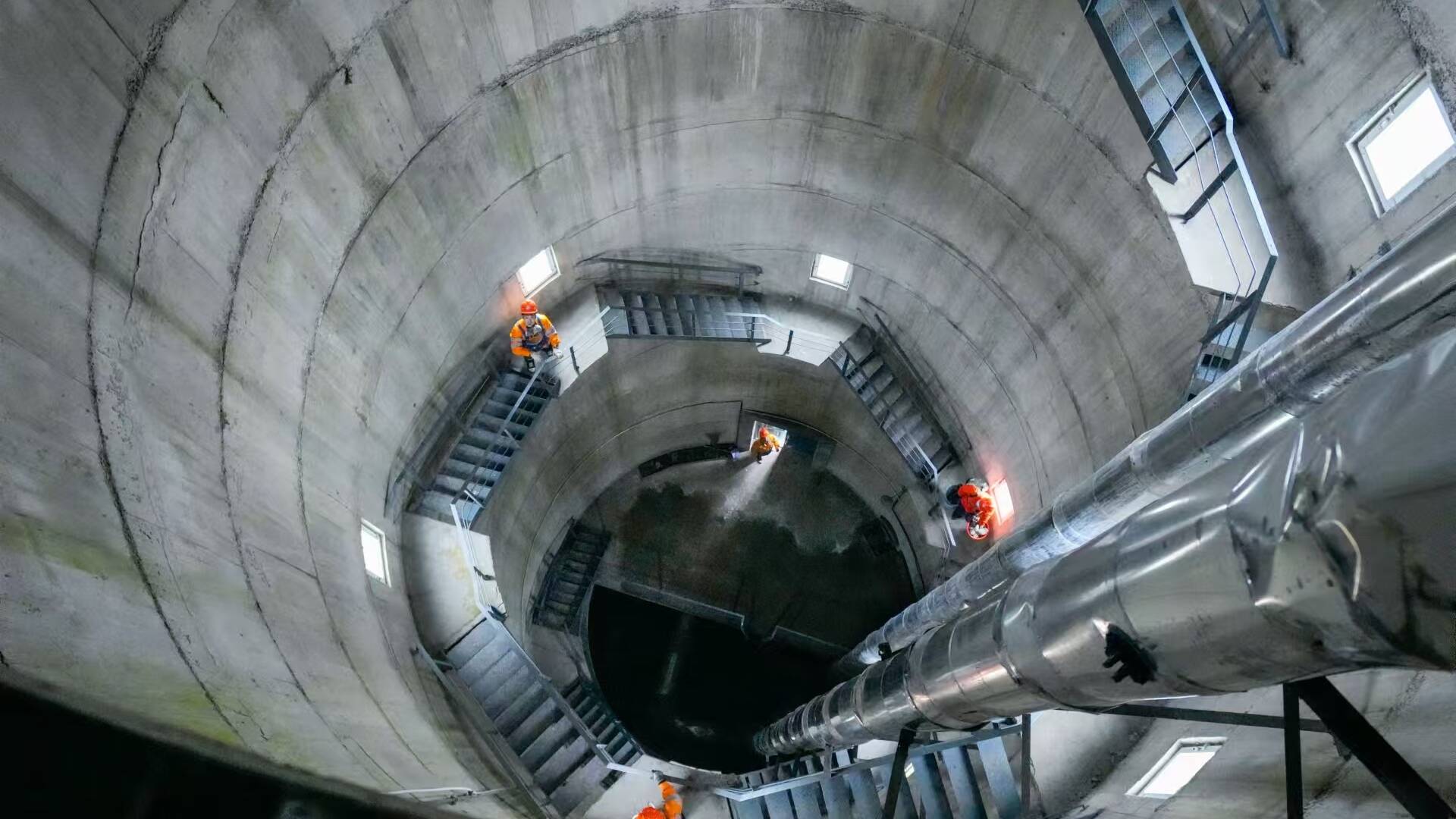 新春走基层丨我们是铁路“水管家”(图2)